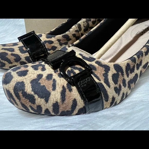 New clarks women Flores Tulip Wedge Pump - Picture 12 of 16